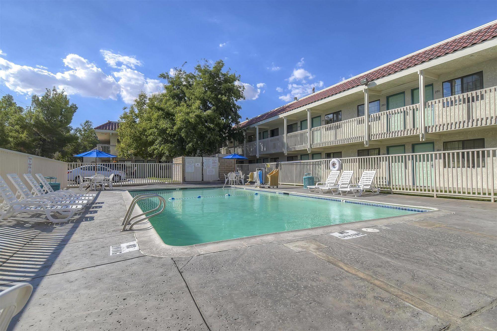 Motel 6-Barstow, Ca ภายนอก รูปภาพ
